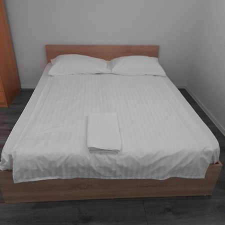 تيميشورا Bega Circumvalatiunii 1 Room Apartment المظهر الخارجي الصورة