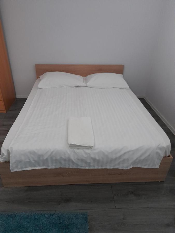 تيميشورا Bega Circumvalatiunii 1 Room Apartment المظهر الخارجي الصورة